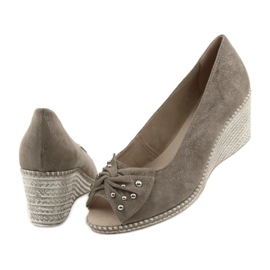 Pompă de damă pe pană Caprice 29350 maro 4