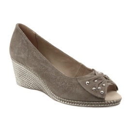 Pompă de damă pe pană Caprice 29350 maro 1