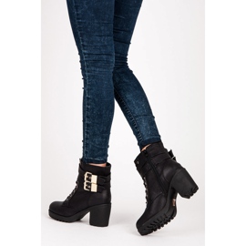 Cizme confortabile cu blană negru 1 Cizme confortabile cu blană negru 1