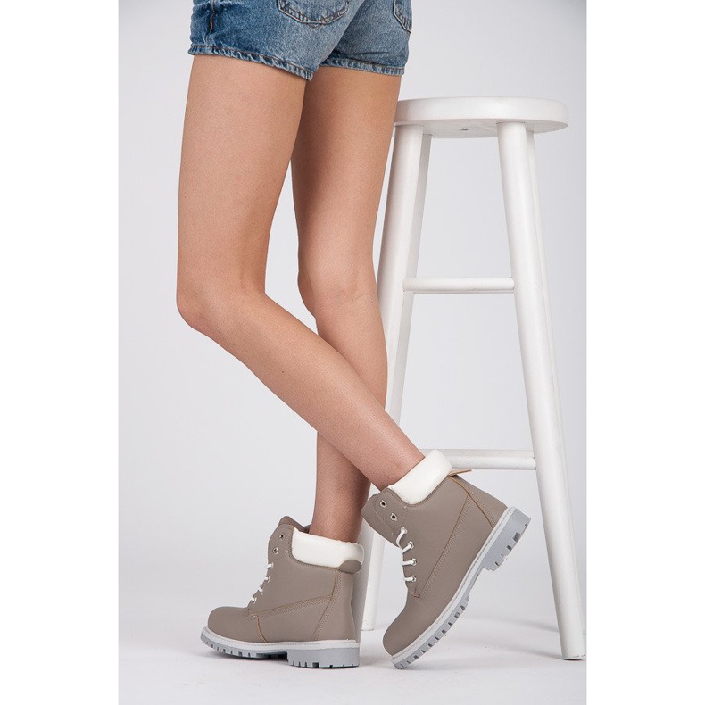 Via Giulia  Capcanii Pastelove maro 1