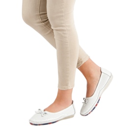 Balerine din piele ajurată VINCEZA alb 2