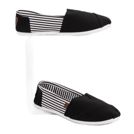 Adidași ușori alunecați alb negru 2 Adidași ușori alunecați alb negru 2