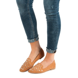 Domnii de cămile cu ornamente maro 1 Domnii de cămile cu ornamente maro 1