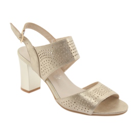 M.Daszyński Sandale cu branț din piele Daszyński galben 1 M.Daszyński Sandale cu branț din piele Daszyński galben 1