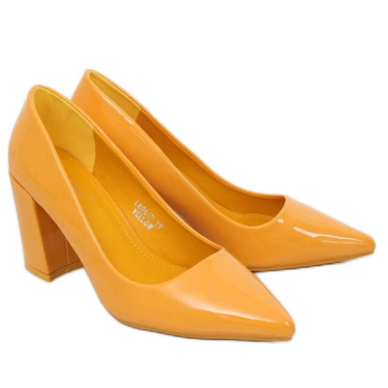 Pompe pe stâlpul galben LE061P Galben 1 Pompe pe stâlpul galben LE061P Galben 1