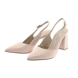 Sandale pentru femei pe postarea lui Caprice 29604 roz 3