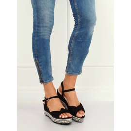 Sandale negre pe toc toc B126 Negru 2 Sandale negre pe toc toc B126 Negru 2