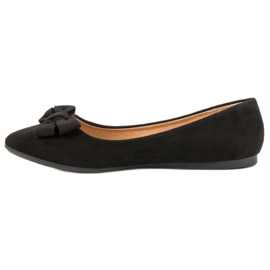 Ch. Creation Suede Ballerina In Spitz negru 5