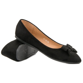 Ch. Creation Suede Ballerina In Spitz negru 6
