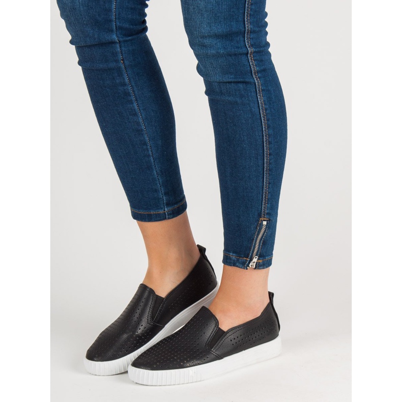 SHELOVET Slipons ajurati negru 1