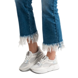 Ideal Shoes Pantofi sport albi 2