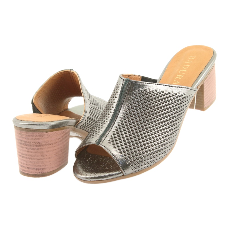 Badura Capace de piele deschise pentru femei 5311 Silver gri 4 Badura Capace de piele deschise pentru femei 5311 Silver gri 4