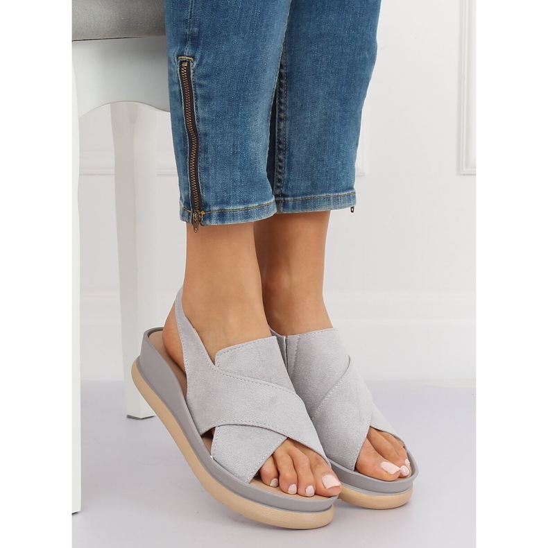 Sandale gri pentru femei G-202 Gri 2 Sandale gri pentru femei G-202 Gri 2
