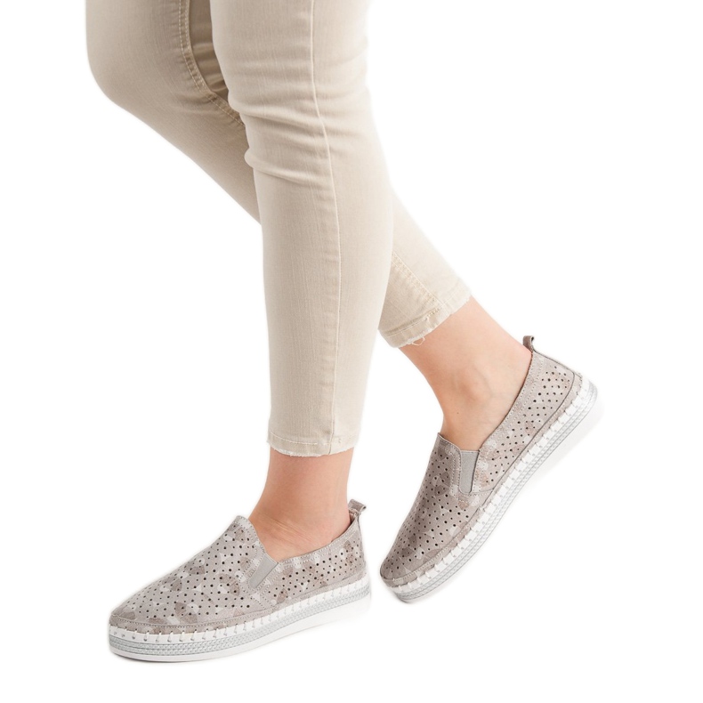 Goodin Sliponi din piele bej 1 Goodin Sliponi din piele bej 1