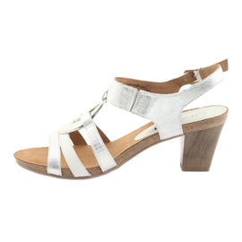 Sandale femei Caprice cu un ornament 28308 oval argintiu alb gri 2