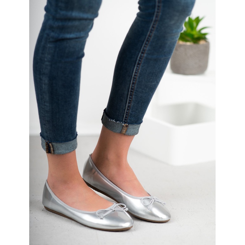 Renda Balerină cu arc gri 1 Renda Balerină cu arc gri 1