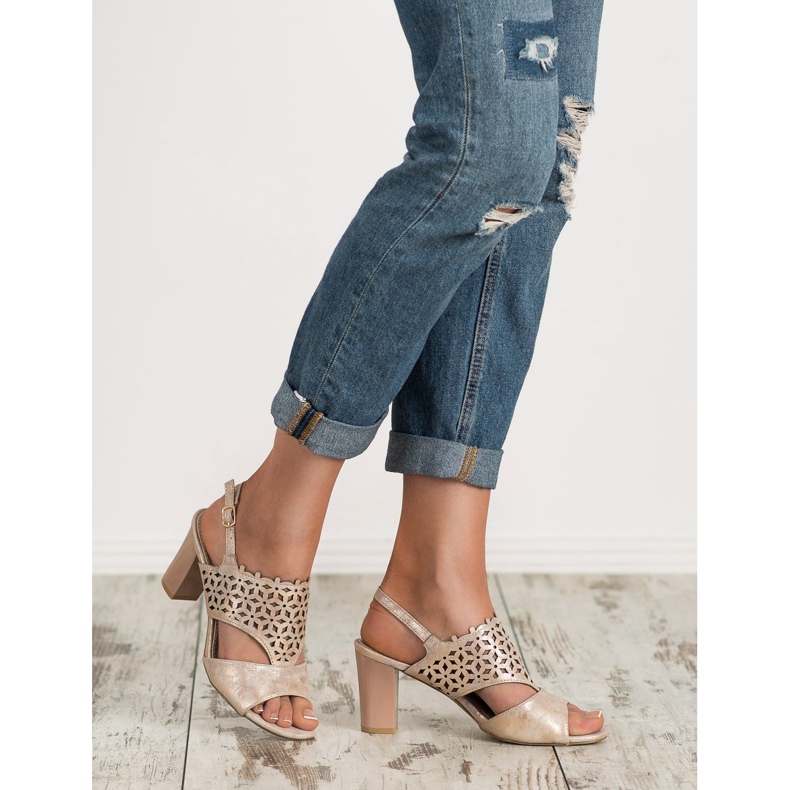 Goodin Sandale ajurate roz 2