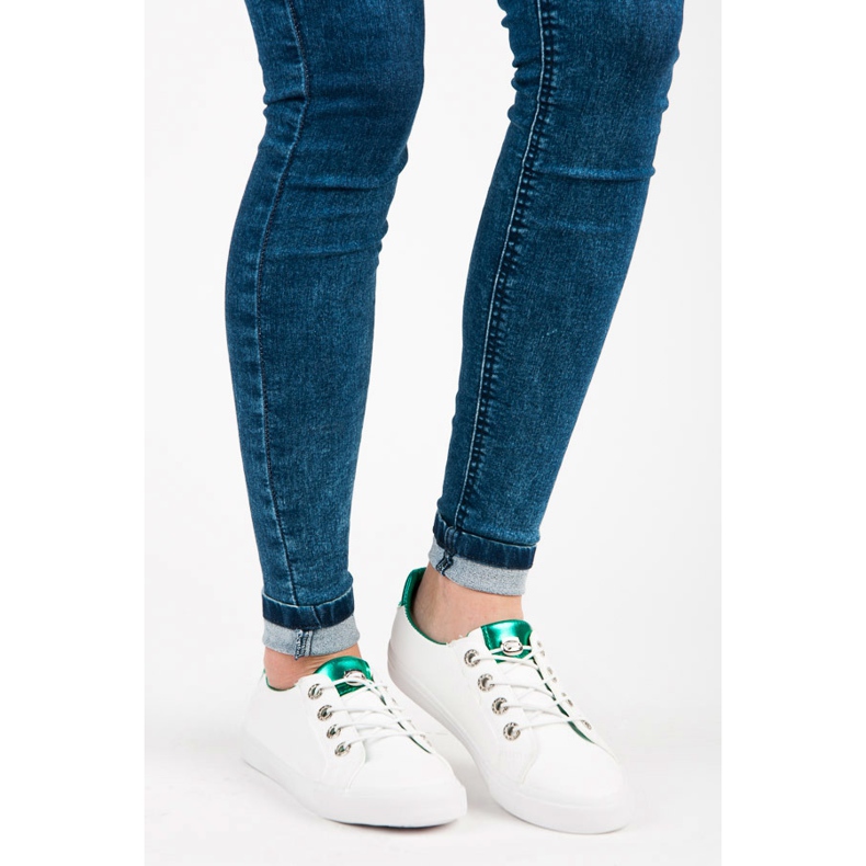 Adidasi albi KYLIE 2