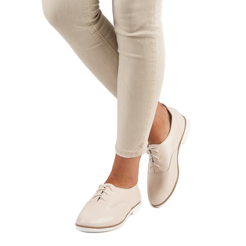 Pantofi din piele bej deschis de la MAZARO 2