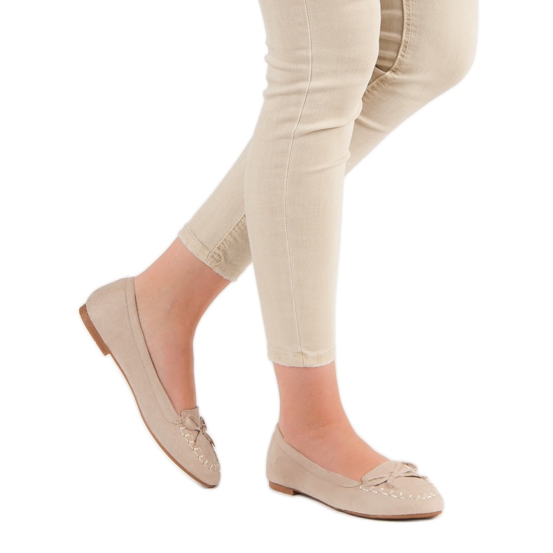 Small Swan Mocasini bej deschis cu fundă 1