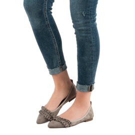 Corina Balerini din piele de căprioară cu un volan maro 1