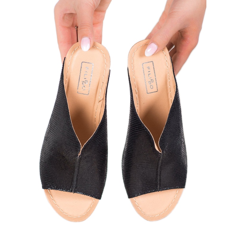 Filippo Papuci cu pană neagră negru 2