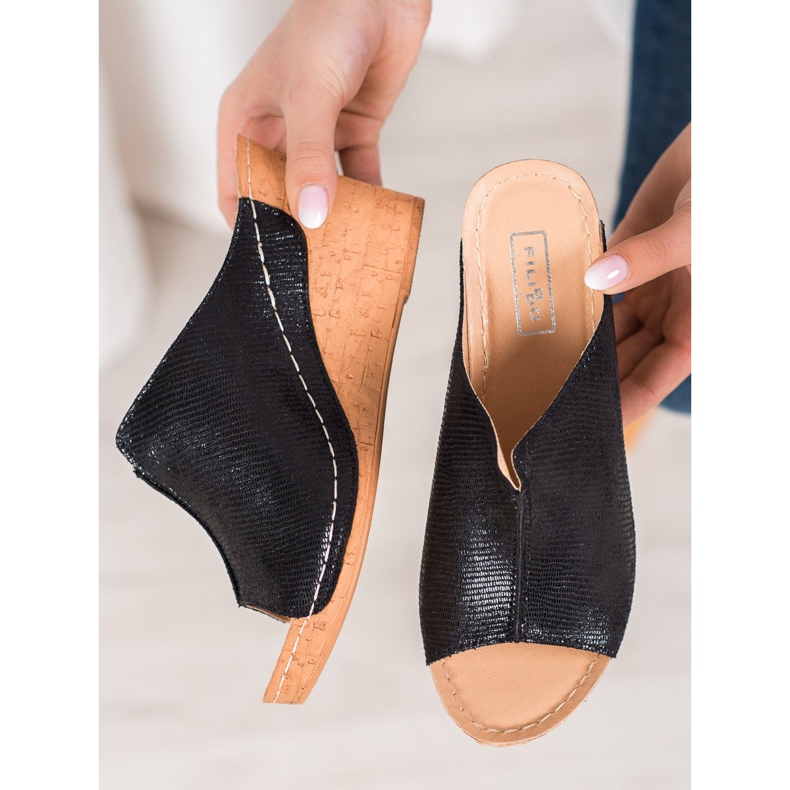 Filippo Papuci cu pană neagră negru 1