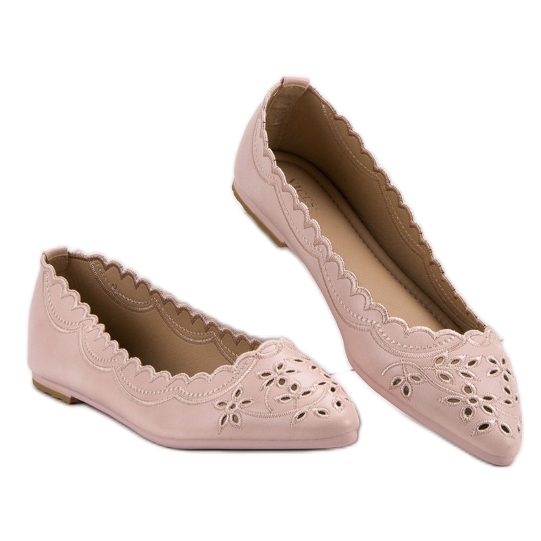 Ballerina In Spitz VICES roz 2