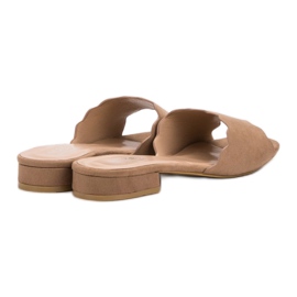 Small Swan Flip-flops pe toc plat bej 5