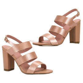 SHELOVET Sandale roz pe o bară 1