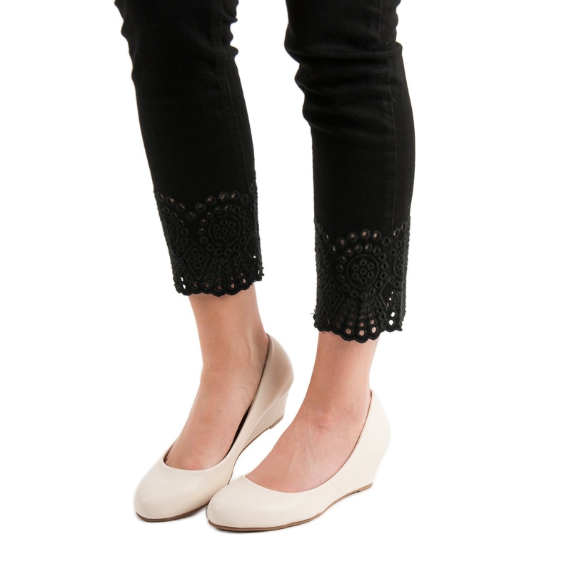 Small Swan Pompe cu pană maro 2 Small Swan Pompe cu pană maro 2