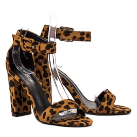 Goodin Sandale pe o bară maro 1