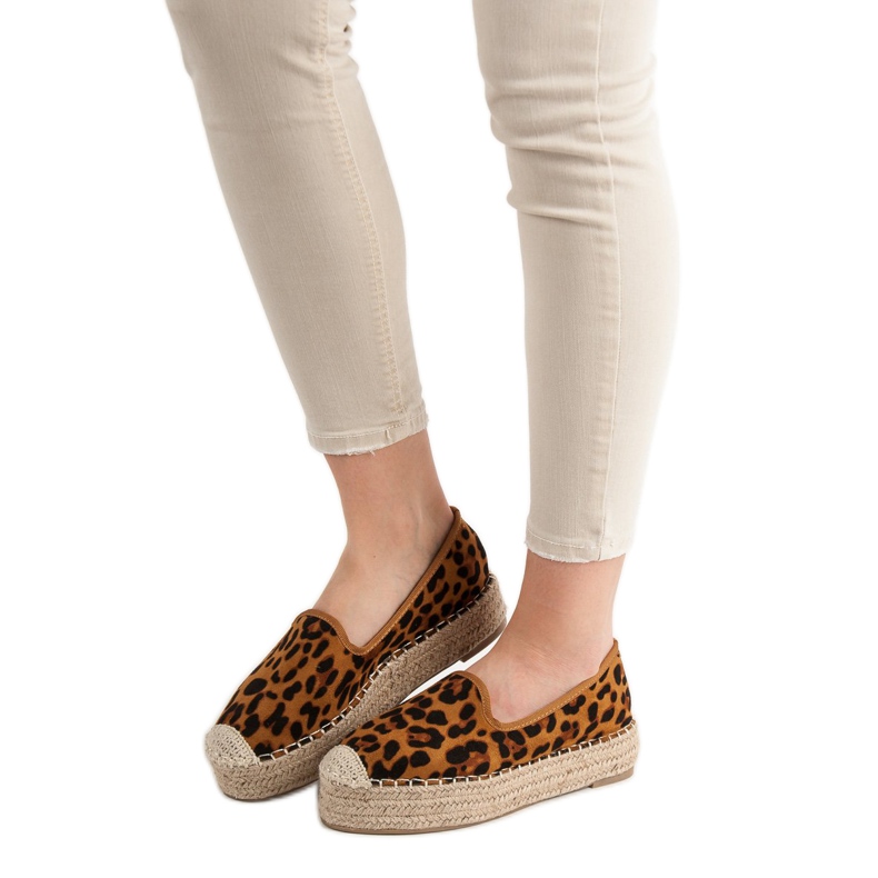Best Shoes Lorzi pe platformă cu imprimeu leopard maro 1 Best Shoes Lorzi pe platformă cu imprimeu leopard maro 1