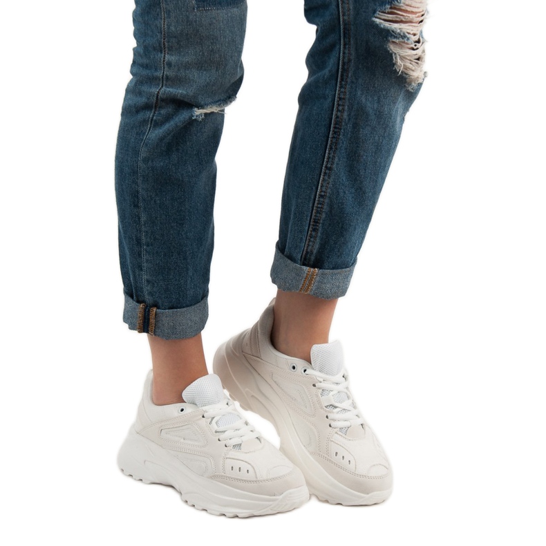 Adidași albi VICES 2