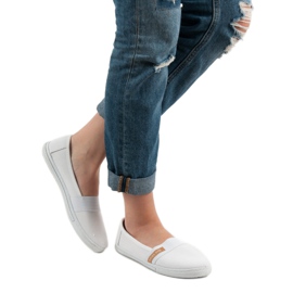 Confortabil VICES Slipony alb 2