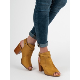 Evento Sandale închise elegante galben 2 Evento Sandale închise elegante galben 2