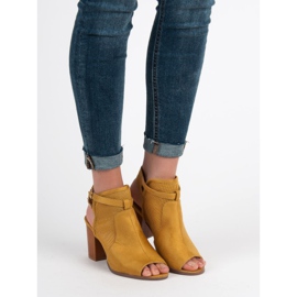 Evento Sandale închise elegante galben 1 Evento Sandale închise elegante galben 1