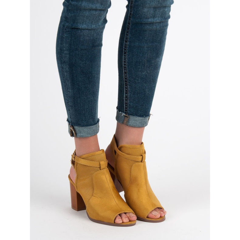 Evento Sandale închise elegante galben 1