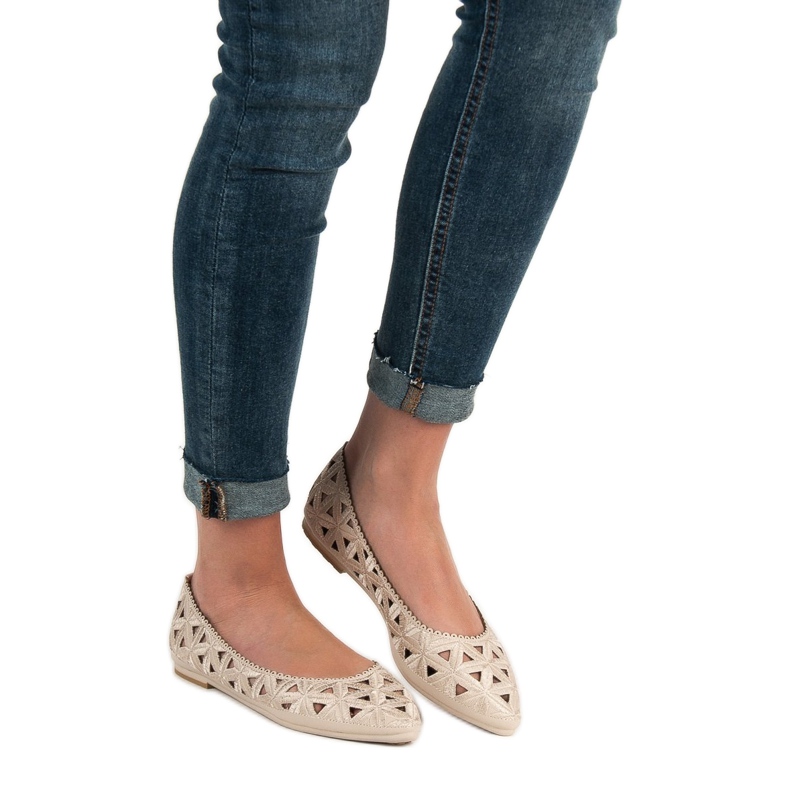 Balerine ajutate VICES bej 1