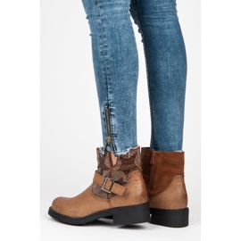 Kylie Ghete rock maro 1 Kylie Ghete rock maro 1