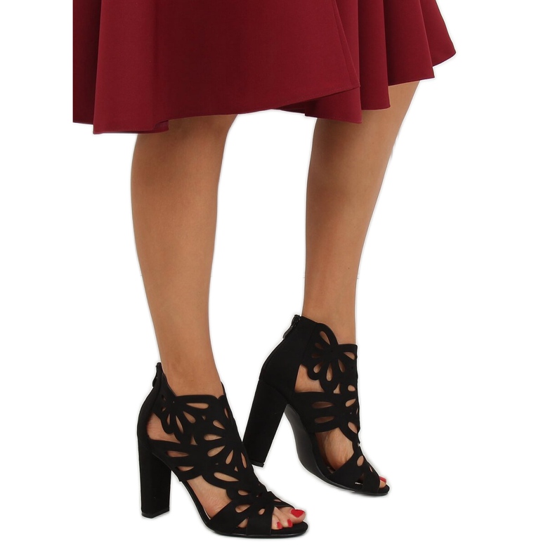 Ghete negre ajurate AT-0657-L Negre negru 1