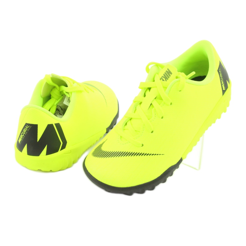 Pantofi de fotbal Nike Mercurial VaporX 12 Academy Tf Jr AH7353-701 galben 4