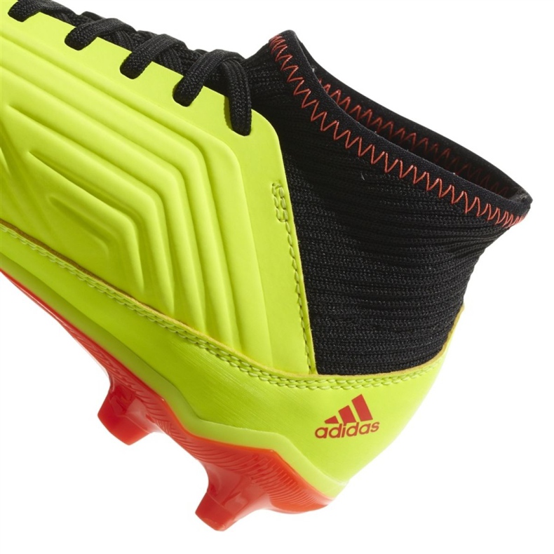 Ghete de fotbal Adidas Preadtor 18.3 Fg Jr DB2319 multicolor galben 2