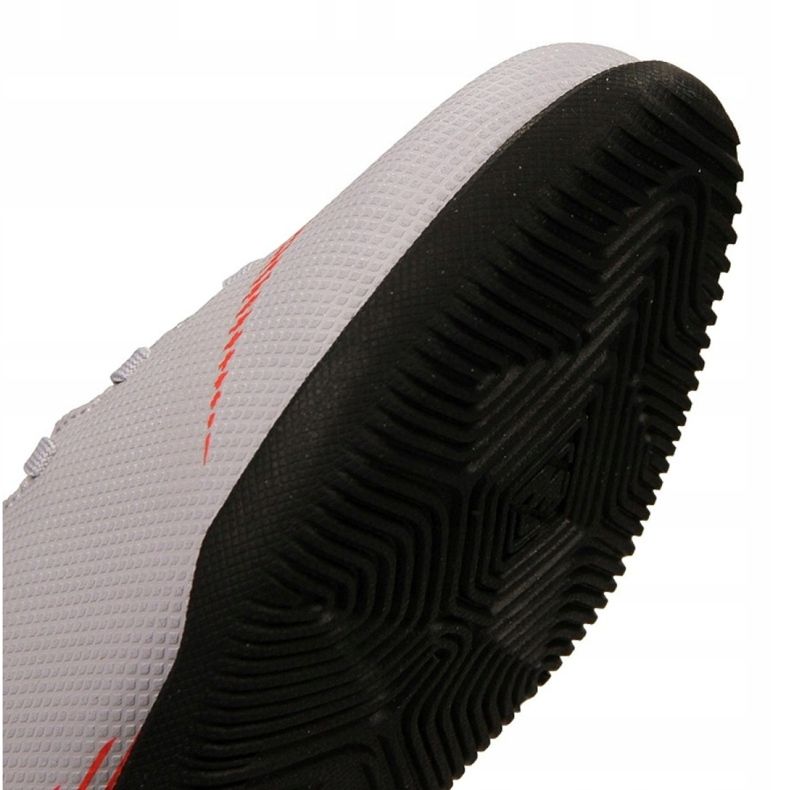 Pantofi de sală Nike Mercurial Vapor 12 Club Gs Ic Jr AH7354-060 multicolor alb 2