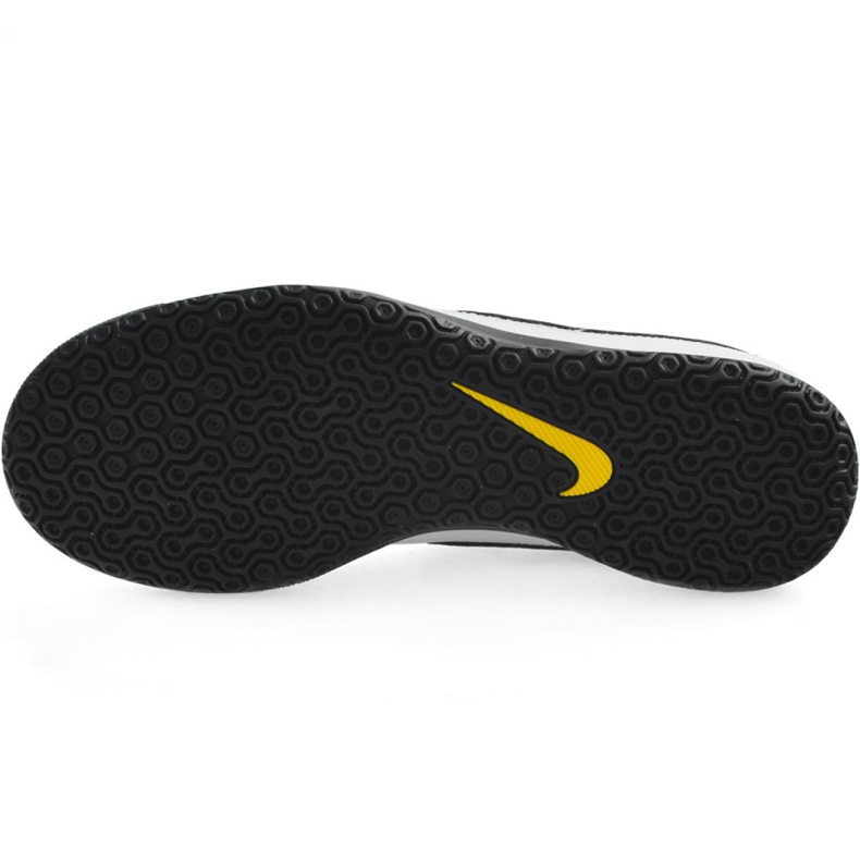 Încălțăminte de interior Nike Majestry Ic Jr AQ7895-107 alb alb 1 Încălțăminte de interior Nike Majestry Ic Jr AQ7895-107 alb alb 1