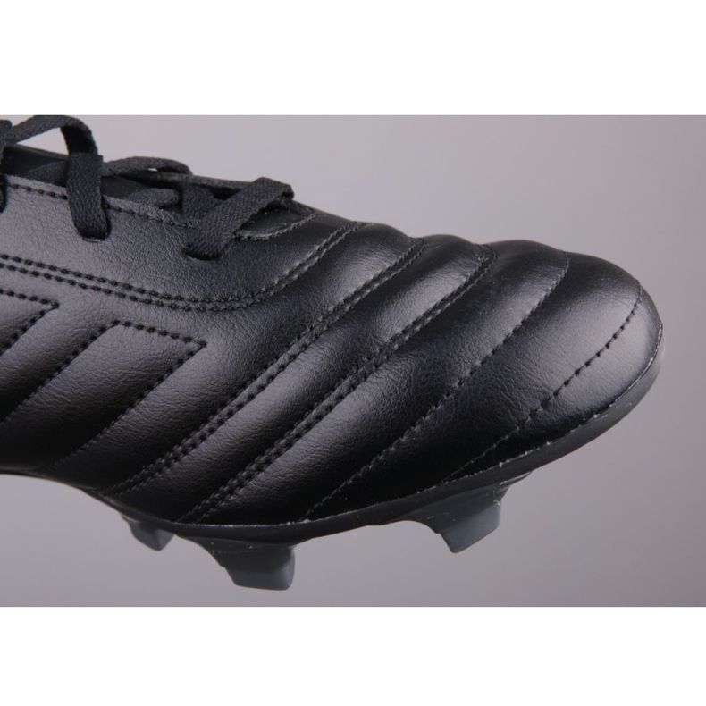 Ghete de fotbal Adidas Copa 19.4 Fg M D98068 negru negru 1 Ghete de fotbal Adidas Copa 19.4 Fg M D98068 negru negru 1
