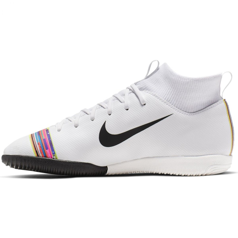 Încălțăminte de interior Nike Mercurial Superfly X 6 Academy Ic Jr AJ3110-109 multicolor alb 1