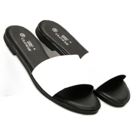 Clowse Papuci albi clasici 1 Clowse Papuci albi clasici 1