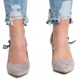 Sandale cu toc înalt gri de la Love Paris 2