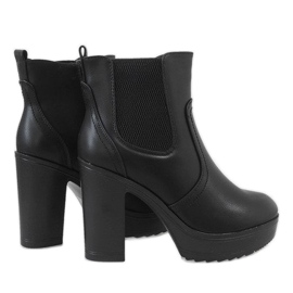 Cizme negre pe un post A89606 negru 4